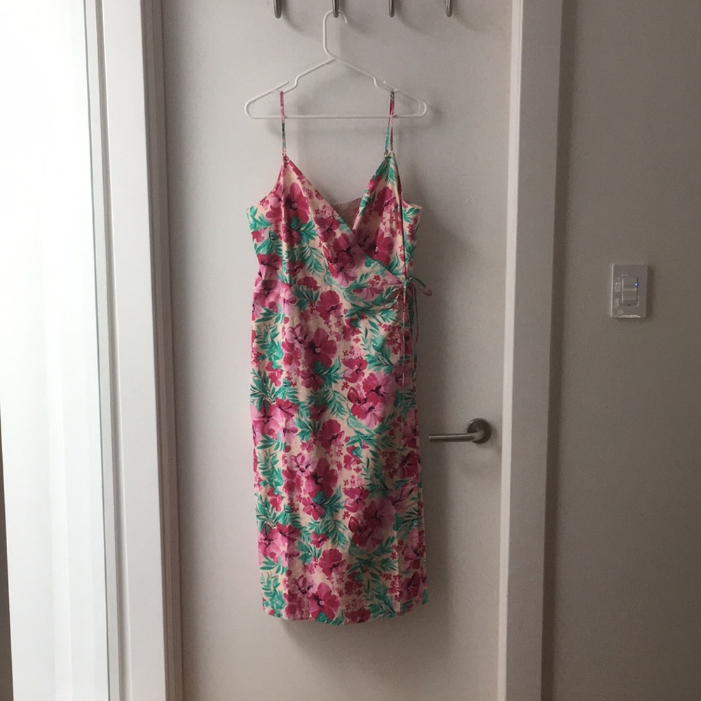 J.Crew size 14 floral patterned wrap dress 👗